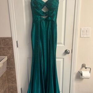 Sherri Hill 56932 Emerald Green prom dress